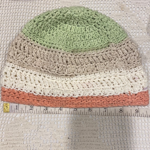 Handmade Crochet Hat/Beanie - M/L - Pretty Colors! - Picture 8 of 9